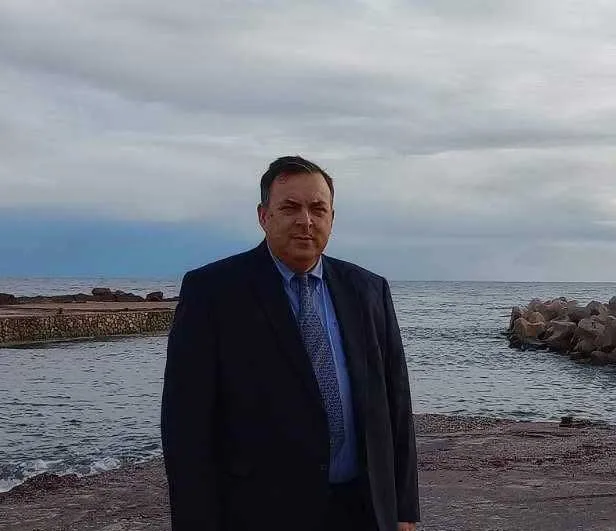 Νικόλαος Νομικός καθηγητής Γυμνασίου - Λυκείου